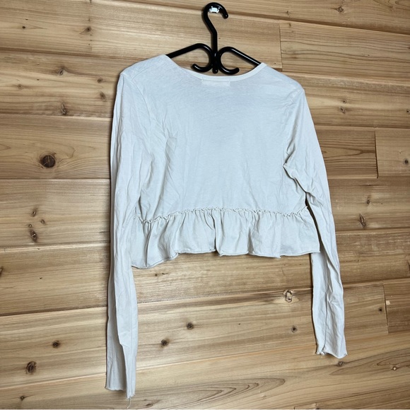 Flowy Long Sleeve - Picture 4 of 4